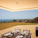 Awesome Views Apartment