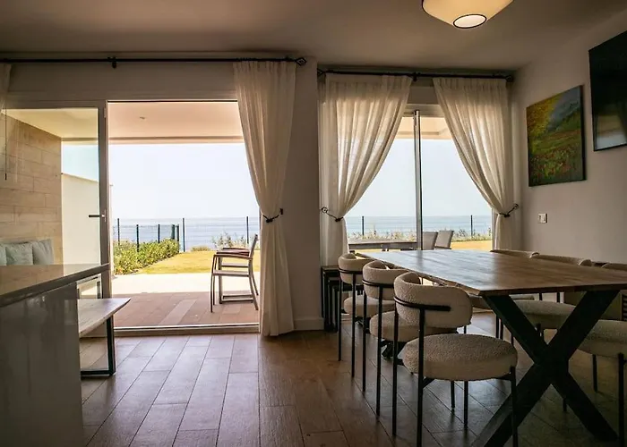 Awesome Views Apartment *