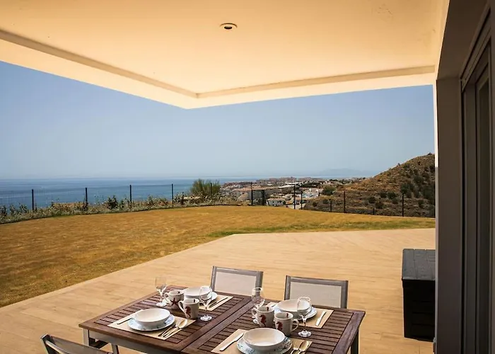 Awesome Views Apartment